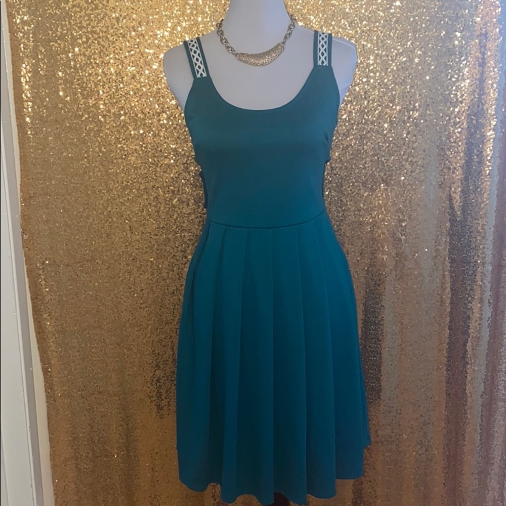 ✨Fleet Collection Teal Dress - Picture 2 of 11